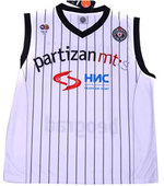 Dečiji Partizanov košarkaški dres 10/11 - beli