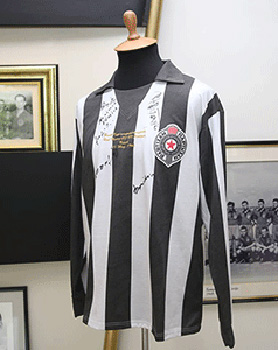 Replica jersey from the 1966 finals Replica jersey from the 1966 finals