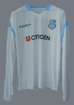 Beli dres OFK Beograda za sezonu 06/07 - dug rukav Beli dres OFK Beograda za sezonu 06/07 - dug rukav